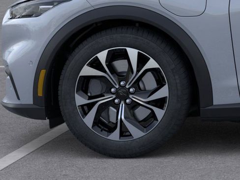 Used 2025 Ford Mustang Mach-E Select image 20