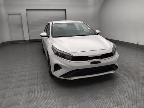 Used 2022 Kia Forte LXS FWD image 14
