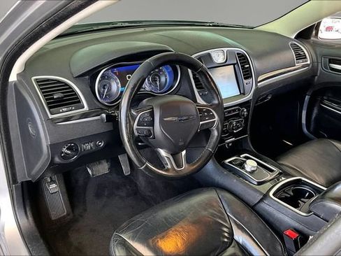 Used 2016 Chrysler 300 Limited RWD image 14