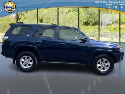 Used 2021 Toyota 4Runner SR5 Premium w/ Moonroof Package RWD image 23