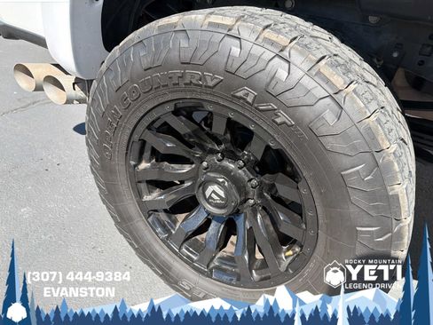 Used 2025 Ford F350 Platinum AWD/4WD image 12
