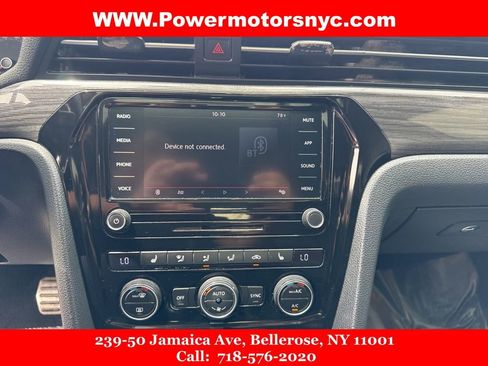 Used 2020 Volkswagen Passat 2.0T R-Line image 34