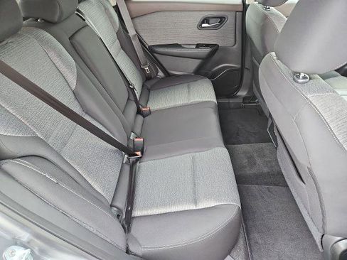Certified 2022 Nissan Rogue SV FWD image 21