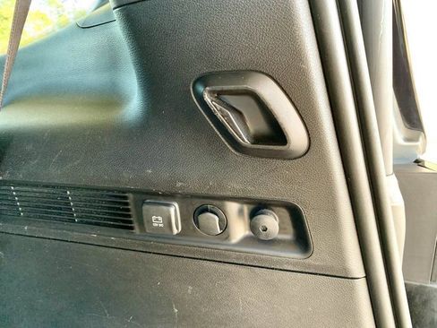 Used 2024 Jeep Wagoneer Series II w/ Flexible Seating Group image 26