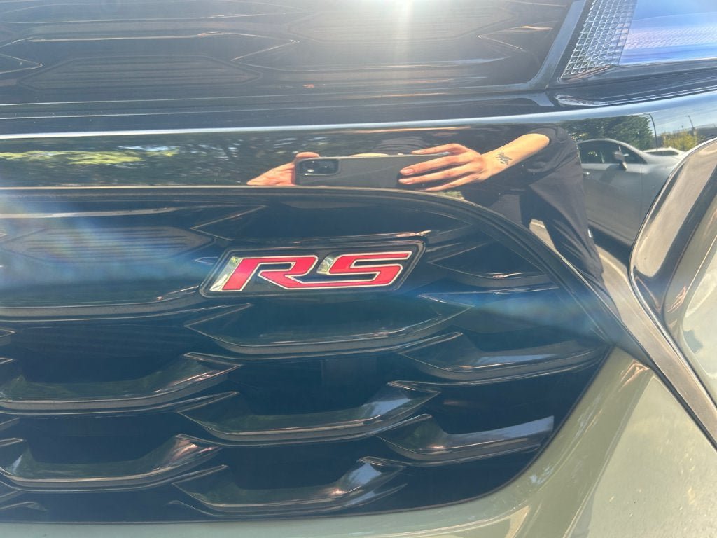 Used 2024 Chevrolet Trax RS w/ Sunroof Package FWD image 35