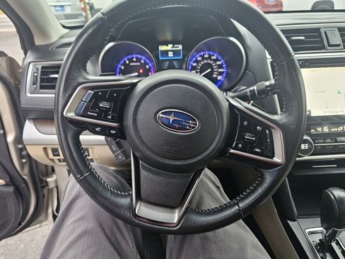 Used 2018 Subaru Outback 3.6R Limited image 12