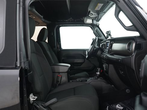 Used 2020 Jeep Wrangler Sport S image 11