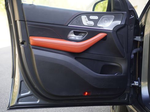 Used 2023 Mercedes-Benz GLE 53 AMG 4MATIC image 12