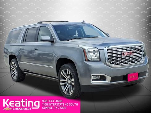 Used 2020 GMC Yukon XL Denali w/ Denali Premium Package image 3
