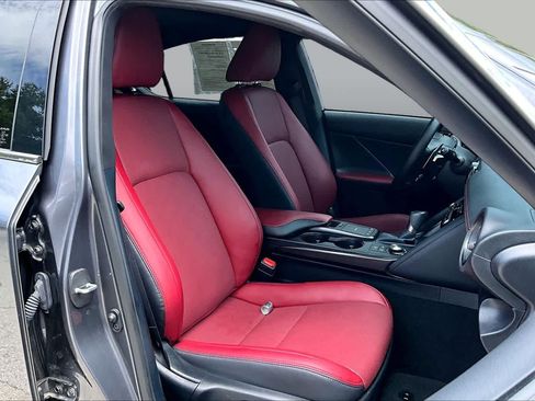 Used 2025 Lexus IS 300 w/ Premium Package RWD image 9