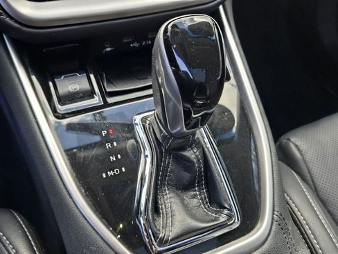 Used 2020 Subaru Outback Limited image 21