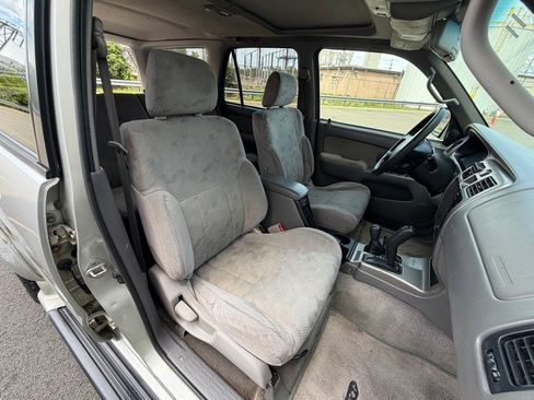 Used 2001 Toyota 4Runner SR5 AWD/4WD image 12