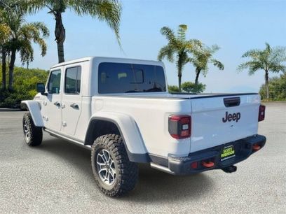New 2026 Jeep Gladiator Mojave w/ Steel Bumper Group