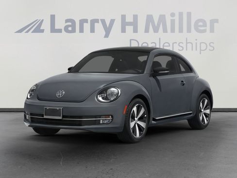 Used 2013 Volkswagen Beetle 2.0T image 1