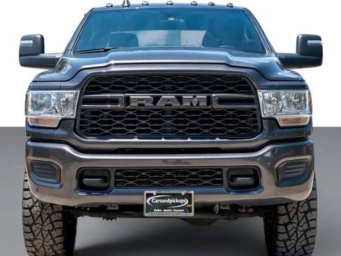 Used 2024 RAM 3500 Tradesman w/ Chrome Appearance Group AWD/4WD image 3