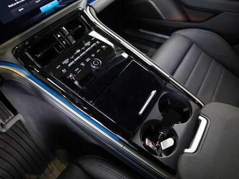 New 2026 Porsche Panamera 4 image 22