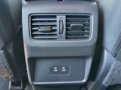 Used 2025 Nissan Rogue SV AWD/4WD image 27