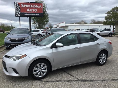 Used 2014 Toyota Corolla LE FWD image 11