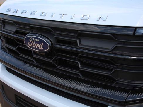 New 2026 Ford Expedition Max Active AWD/4WD image 5