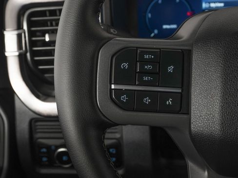 Used 2026 Ford F450 Lariat w/ FX4 Off-Road Package image 19