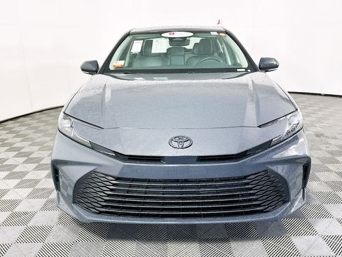Used 2025 Toyota Camry LE FWD image 8