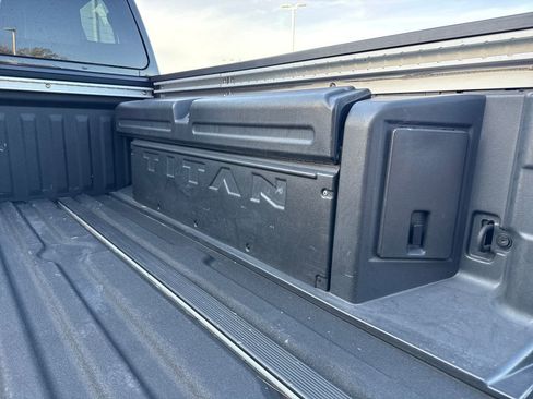 Certified 2021 Nissan Titan Platinum Reserve w/ Moonroof Package image 19
