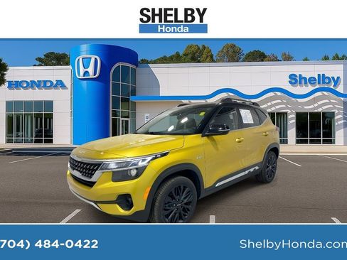 Used 2022 Kia Seltos Nightfall Edition image 1