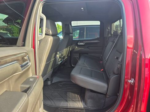 Used 2024 Chevrolet Silverado 1500 LTZ w/ LTZ Convenience Package II AWD/4WD image 8
