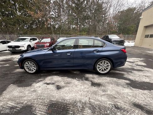 Used 2023 BMW 330i xDrive Sedan w/ Premium Package image 10