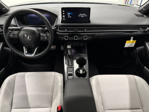 Used 2026 Honda Civic Sport Touring image 9