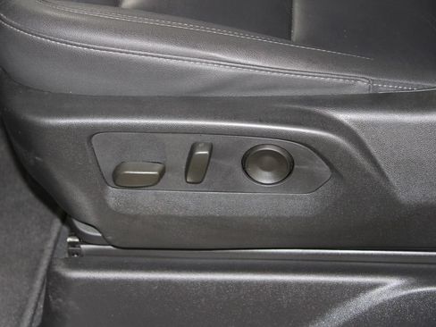 Used 2024 Chevrolet Tahoe LT RWD image 21