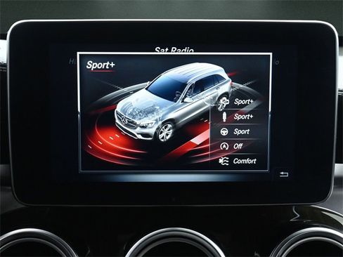 Used 2018 Mercedes-Benz GLC 43 AMG 4MATIC image 33