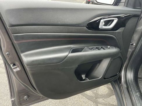 Used 2024 Jeep Compass Trailhawk image 25