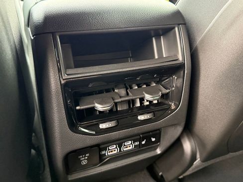 New 2025 Jeep Grand Cherokee Limited w/ Black Appearance Package image 26