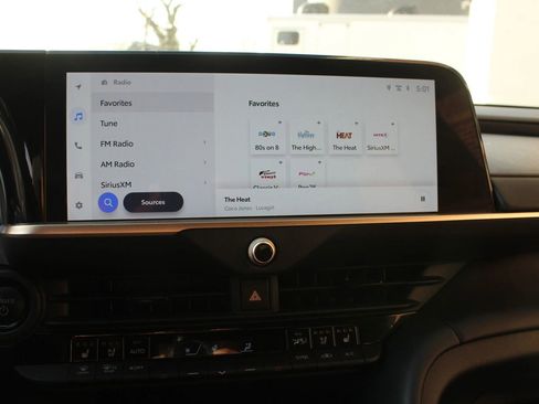 Used 2024 Toyota Crown image 30