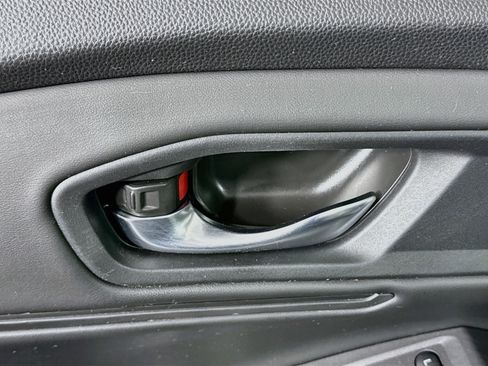 Used 2023 Honda Accord EX image 24
