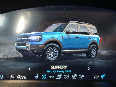 Used 2025 Ford Bronco Sport Badlands AWD/4WD image 42