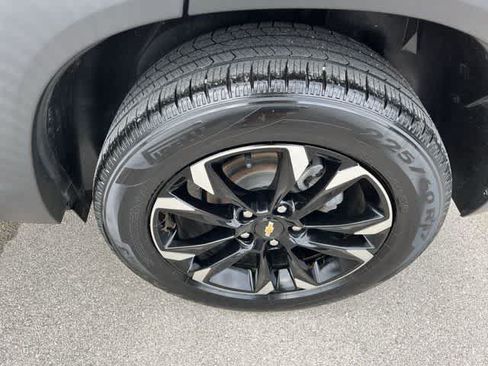 Used 2022 Chevrolet TrailBlazer LT w/ Confidence II Package FWD image 12