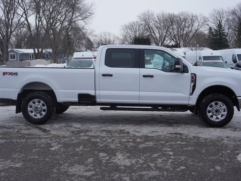 Used 2024 Ford F350 XLT w/ FX4 Off-Road Package image 6
