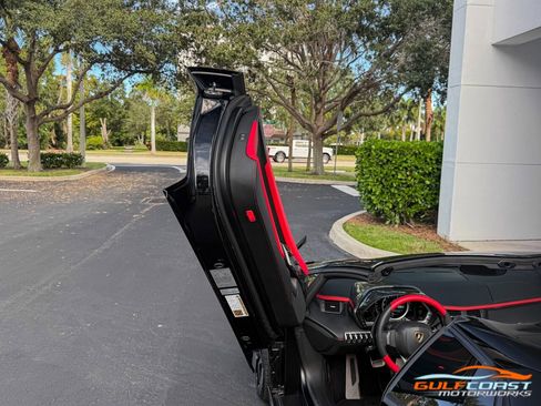 Used 2016 Lamborghini Aventador LP 700-4 image 26