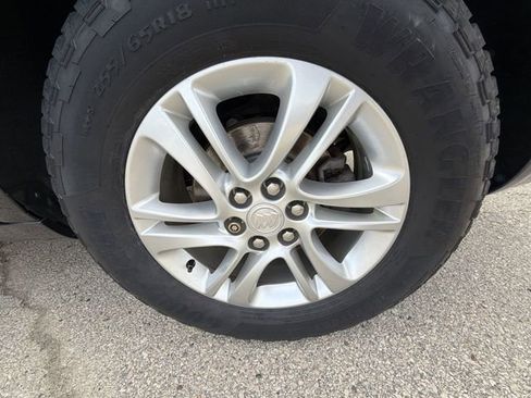 Used 2019 Buick Enclave Essence AWD/4WD image 5