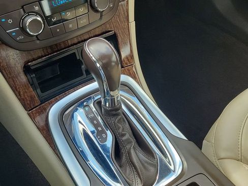 Used 2013 Buick Regal Premium FWD image 28