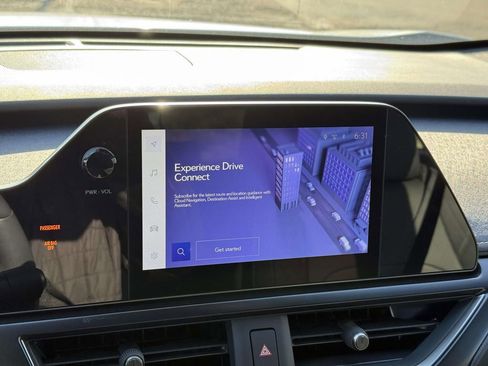 Used 2023 Lexus UX 250h F Sport image 10