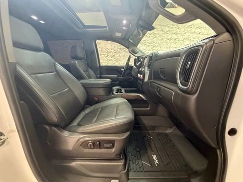 Used 2021 GMC Sierra 1500 SLT AWD/4WD image 9