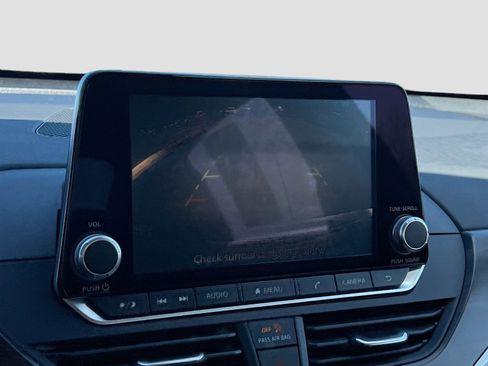 Used 2023 Nissan Altima 2.5 SV image 13