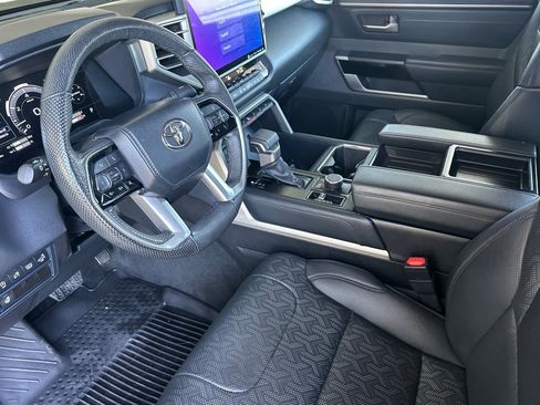 Used 2024 Toyota Tundra Limited AWD/4WD image 9