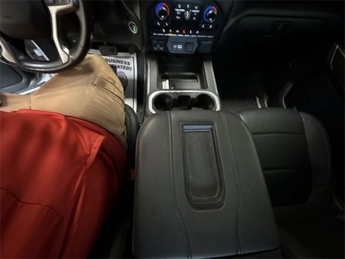 Used 2021 Chevrolet Silverado 1500 LT Trail Boss w/ Convenience Package II image 21