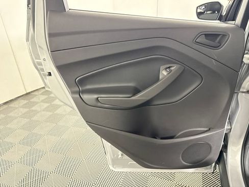 Used 2017 Ford Escape S FWD image 18