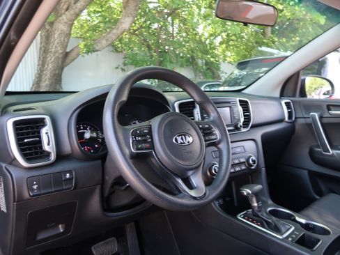 Used 2017 Kia Sportage LX AWD/4WD image 22