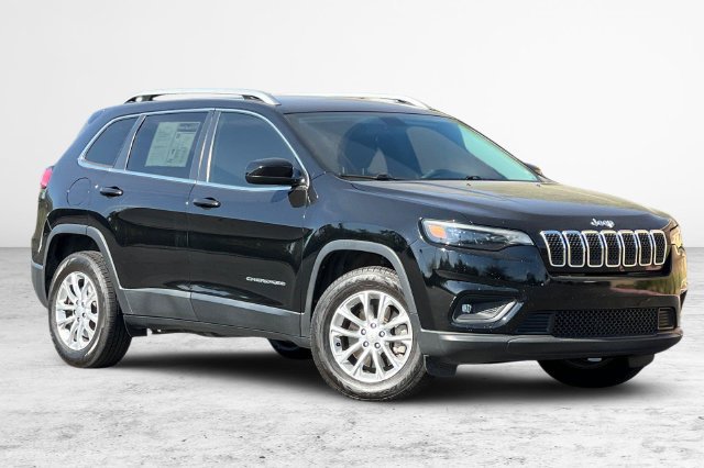 Used 2019 Jeep Cherokee Latitude w/ Popular Appearance Group AWD/4WD image 2